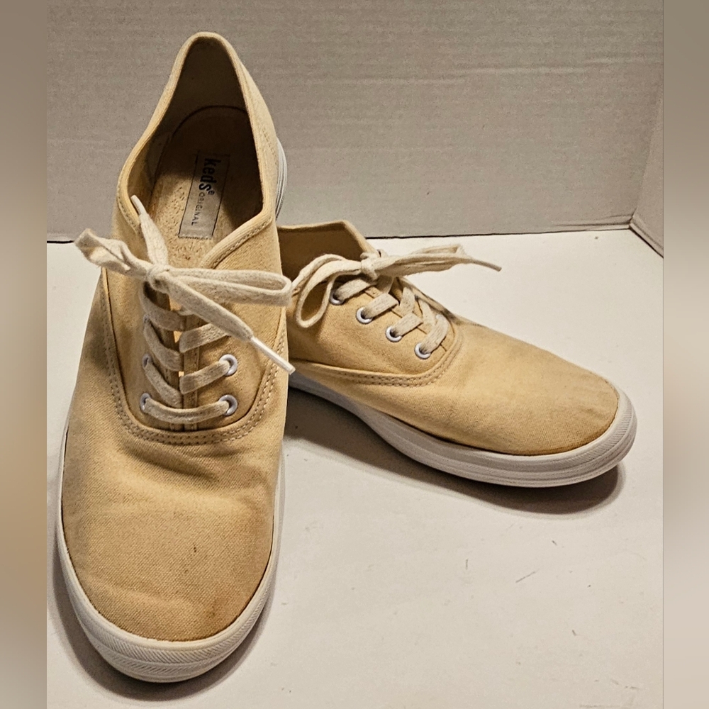 Keds, Shoes, Womens 9.5, Champion Sneakers, Lace Up, Beige Canvas, Casual